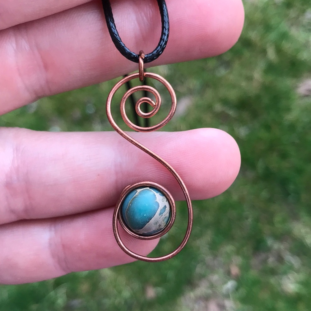 Copper wire swirl necklace